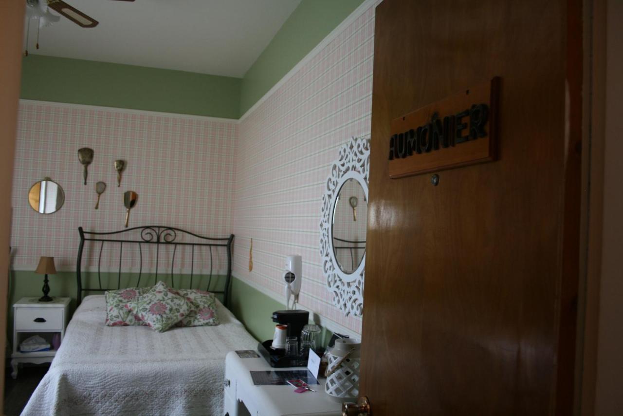 Auberge Presbytere Mont Lac-Vert Hebertville Экстерьер фото