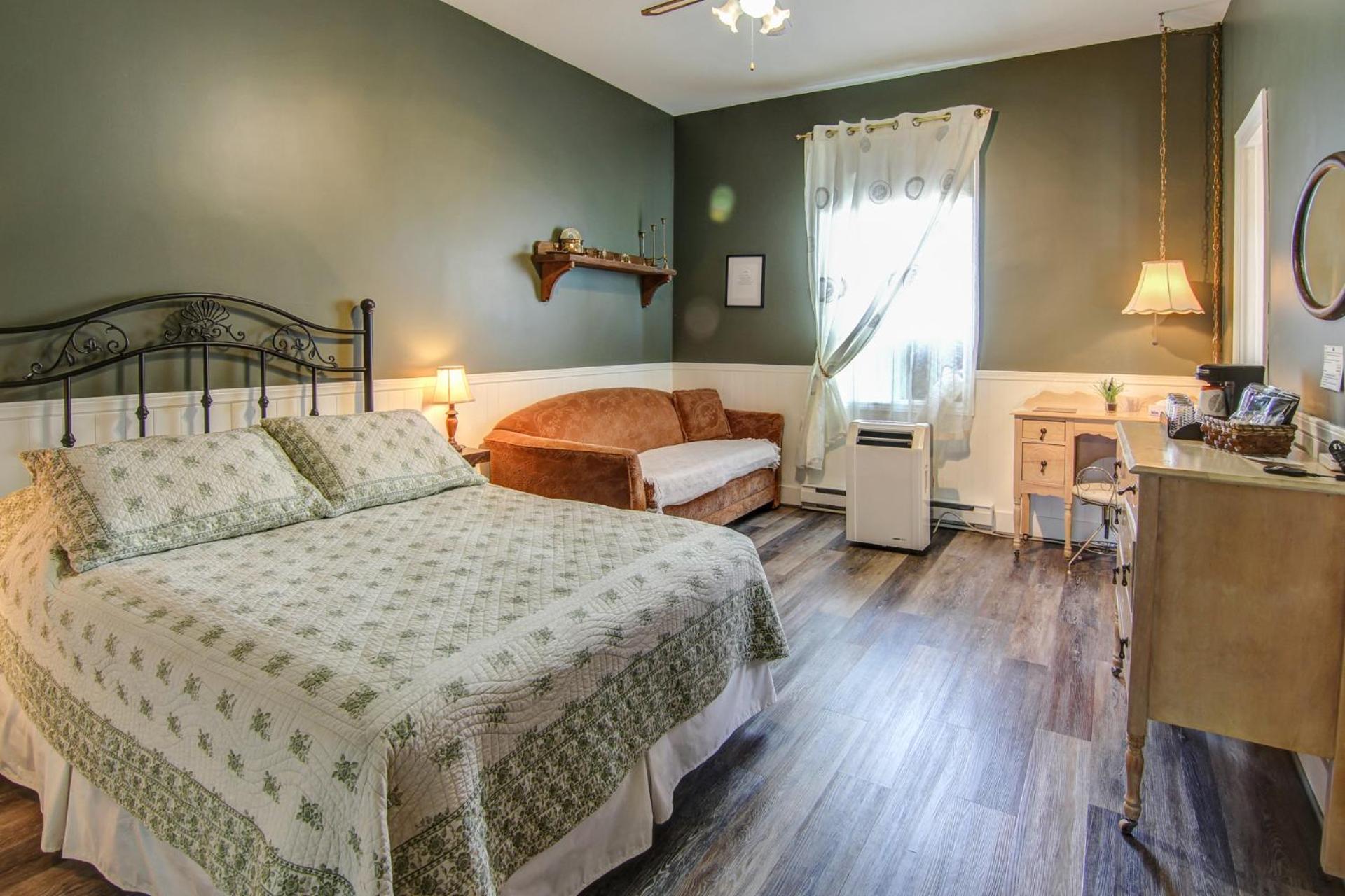 Auberge Presbytere Mont Lac-Vert Hebertville Экстерьер фото