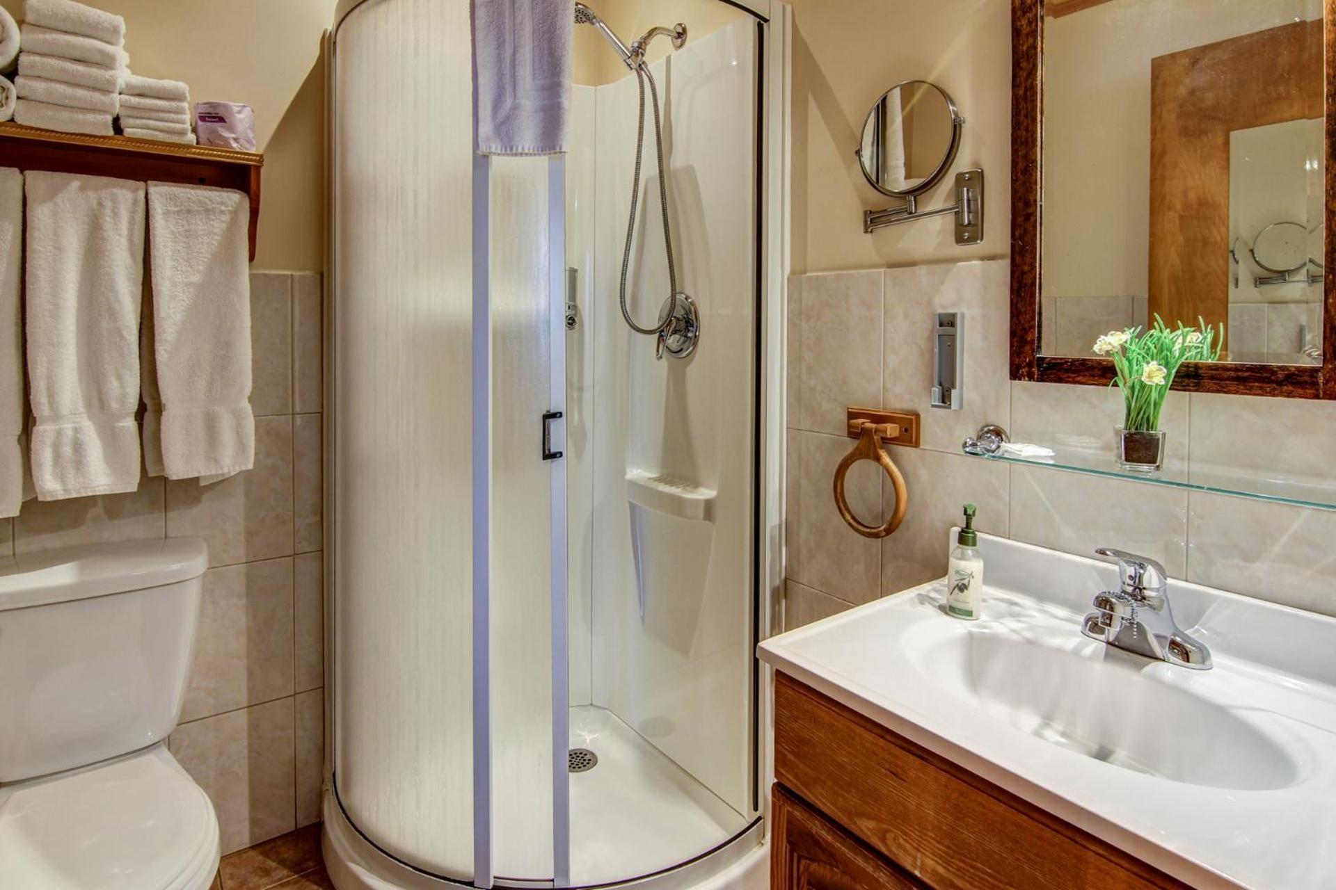 Auberge Presbytere Mont Lac-Vert Hebertville Экстерьер фото