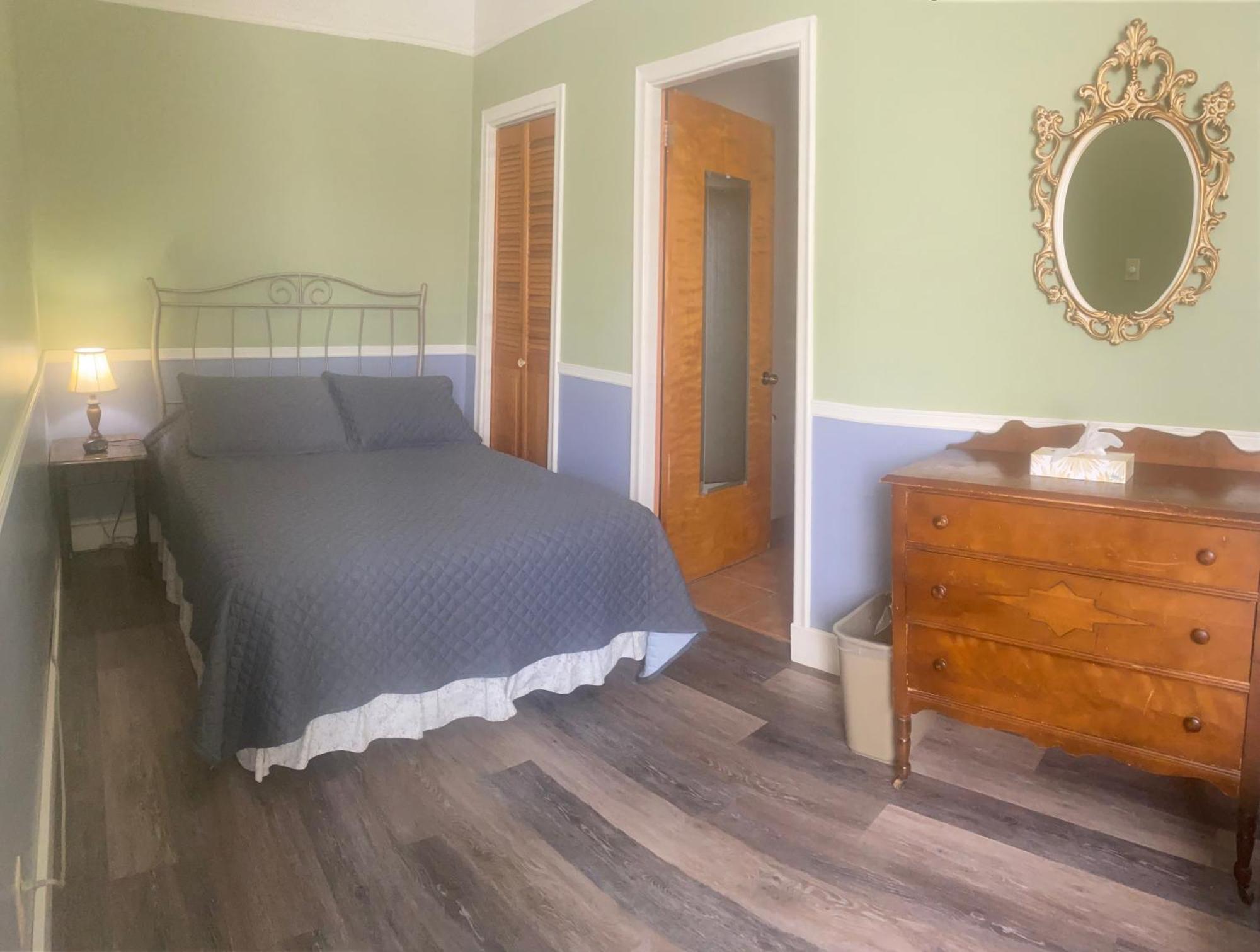 Auberge Presbytere Mont Lac-Vert Hebertville Экстерьер фото