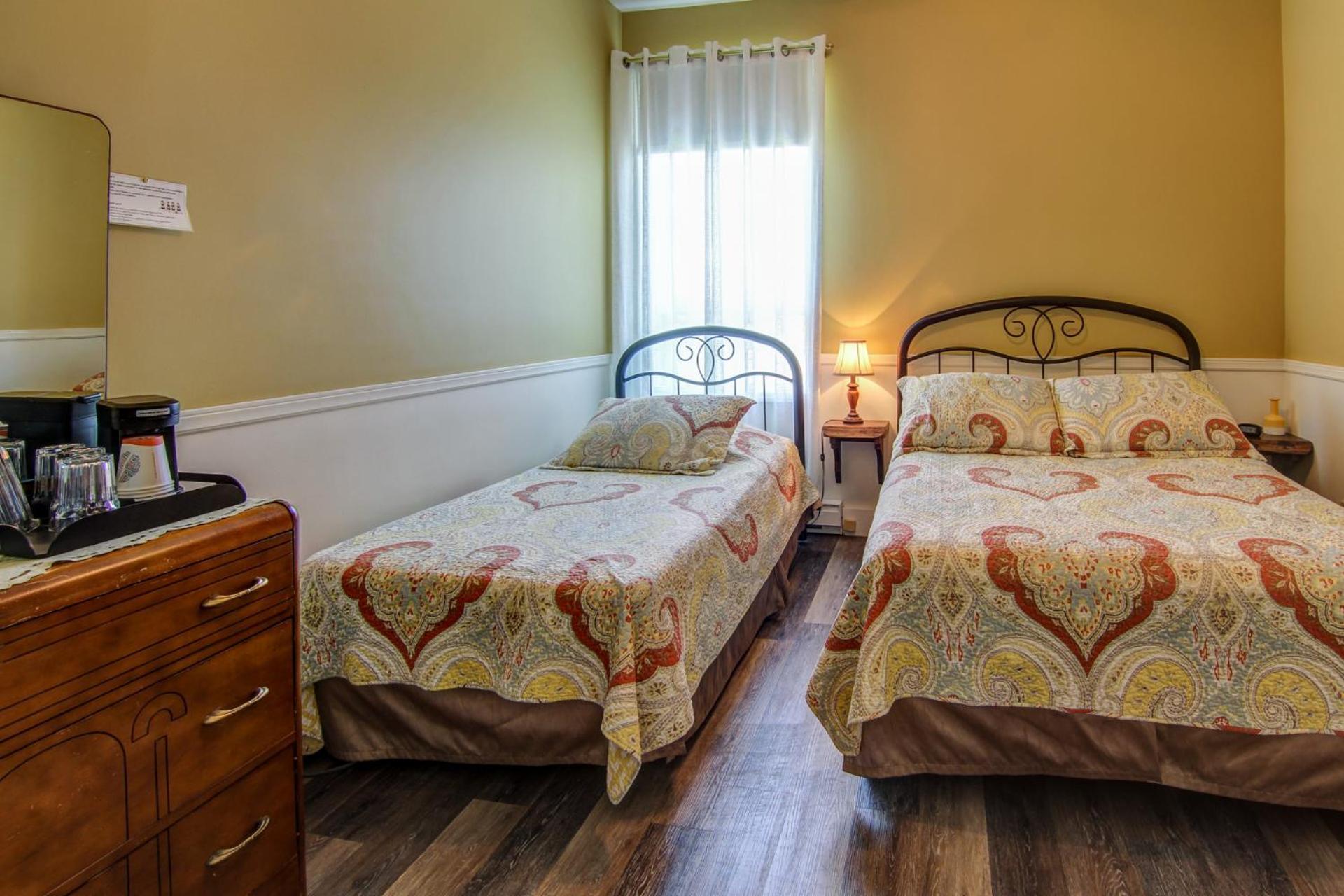 Auberge Presbytere Mont Lac-Vert Hebertville Экстерьер фото