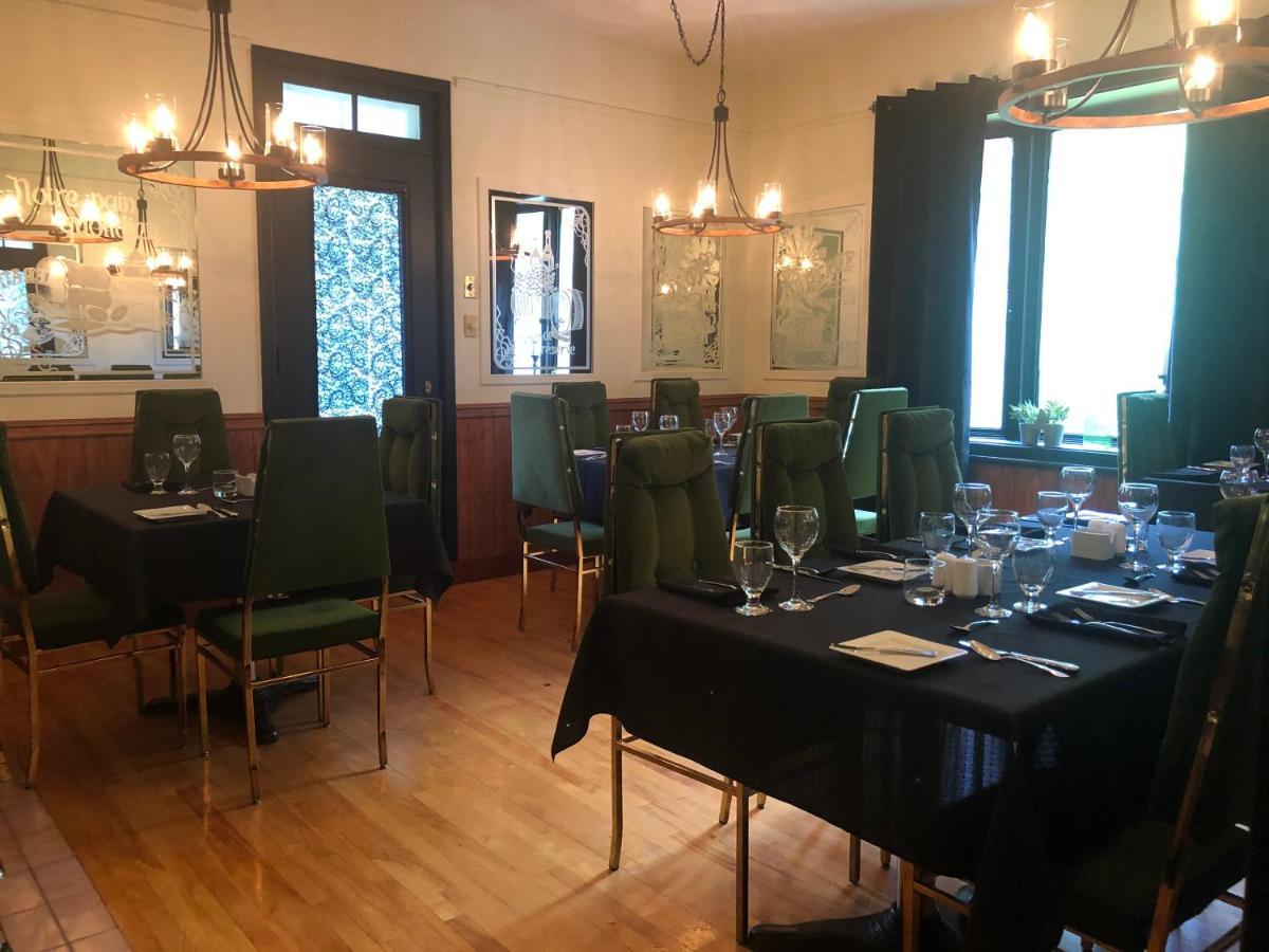 Auberge Presbytere Mont Lac-Vert Hebertville Экстерьер фото